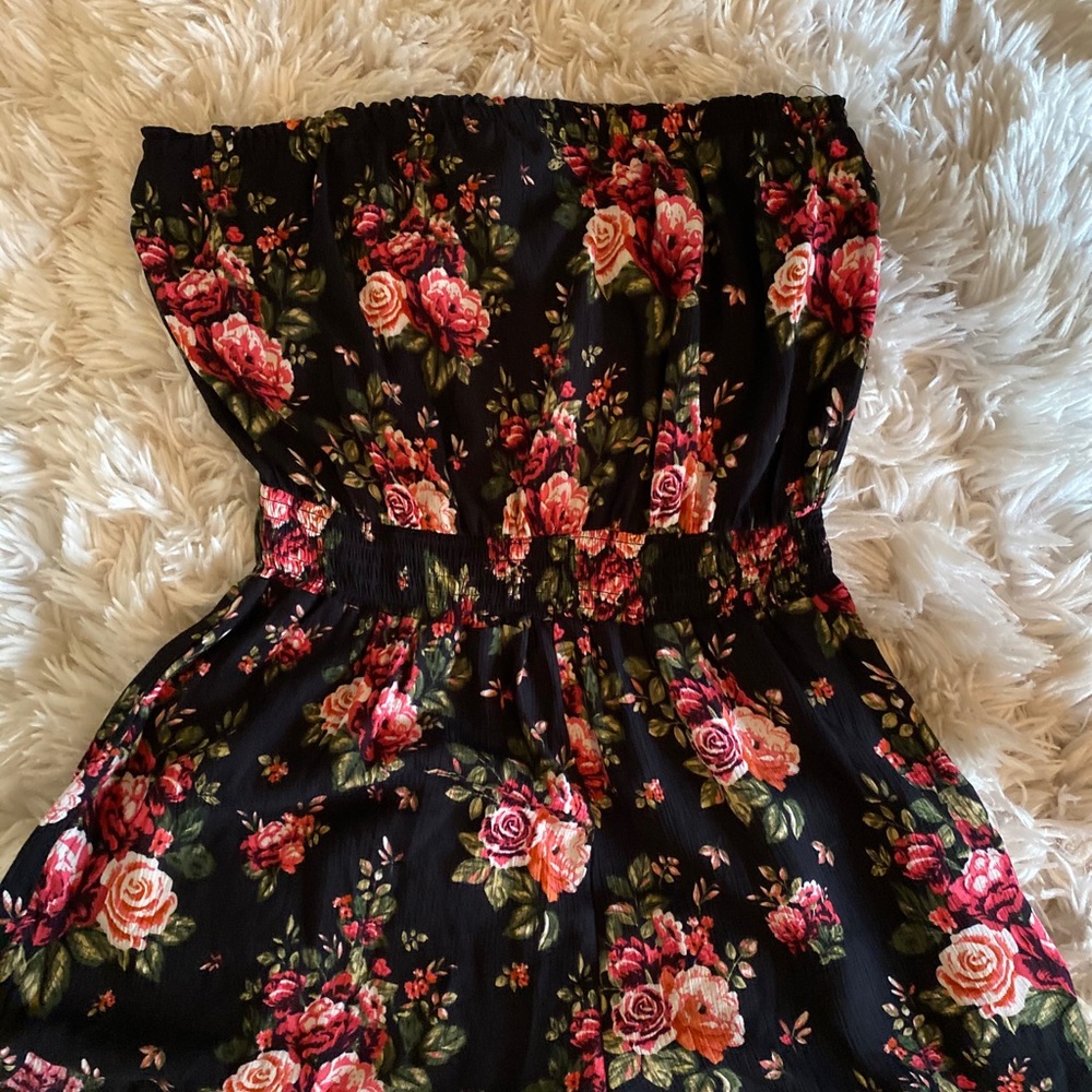 Romper - Picture 2 of 2